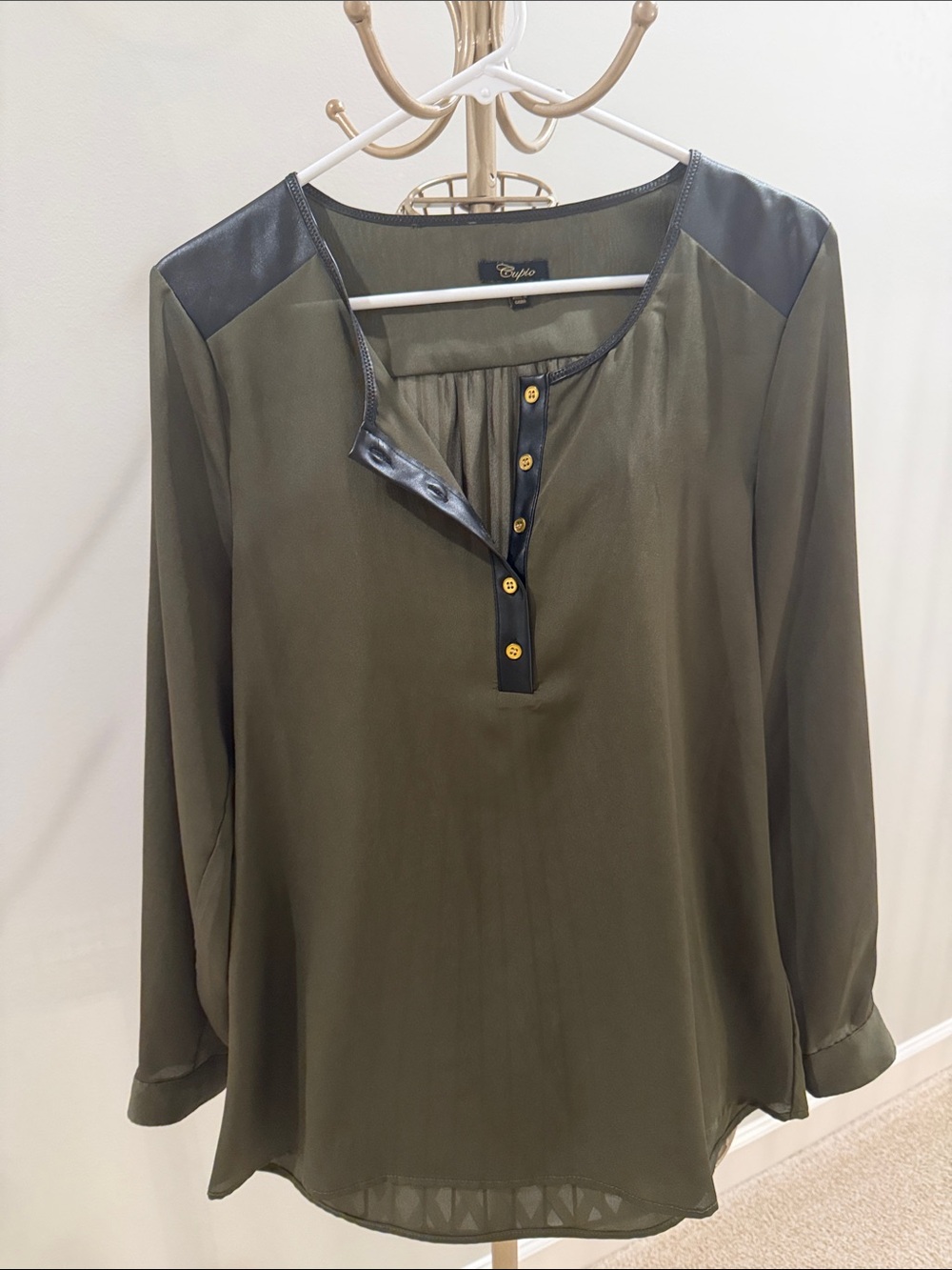 Cupio olive green blouse